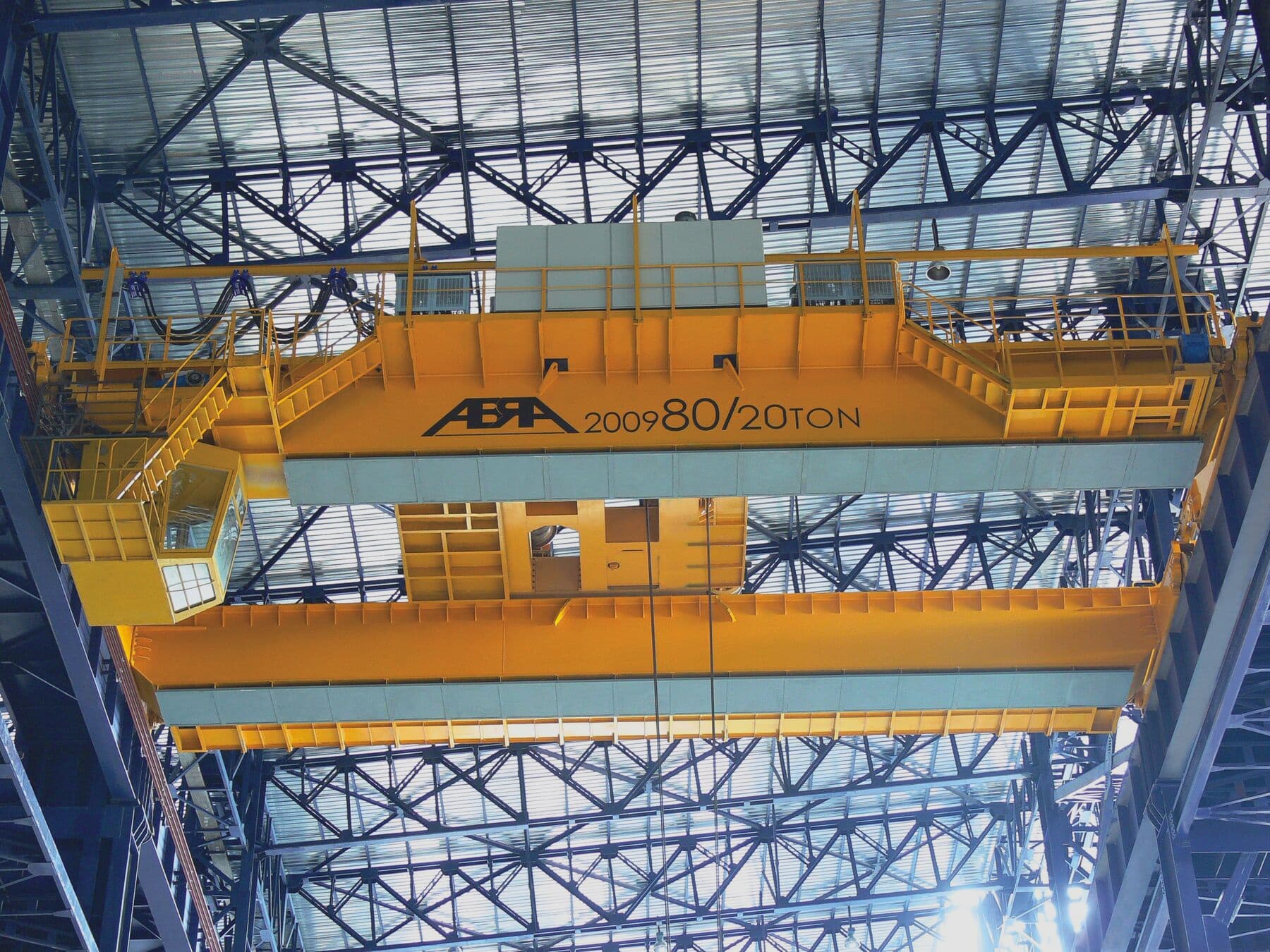 ABRA process crane handling a ladle in a steel plant